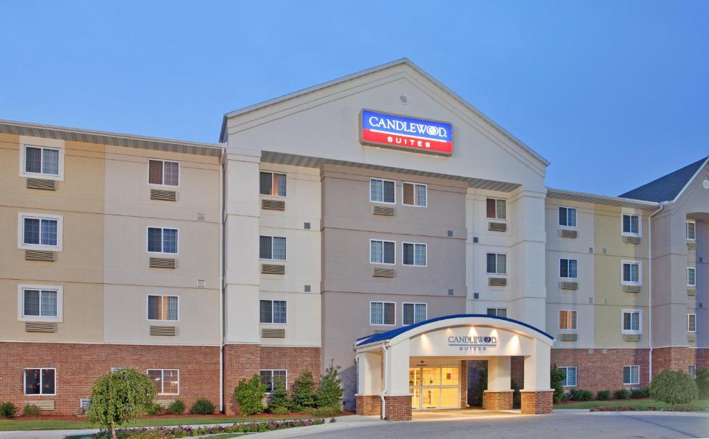 Candlewood Suites Springfield South an IHG Hotel Main image 1